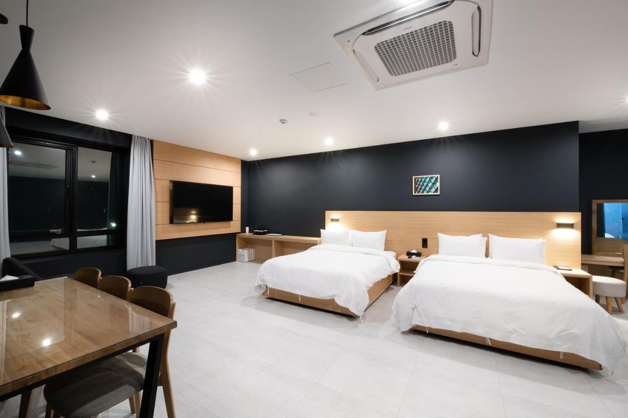 Mipo Oceanside Hotel Пусан Екстер'єр фото